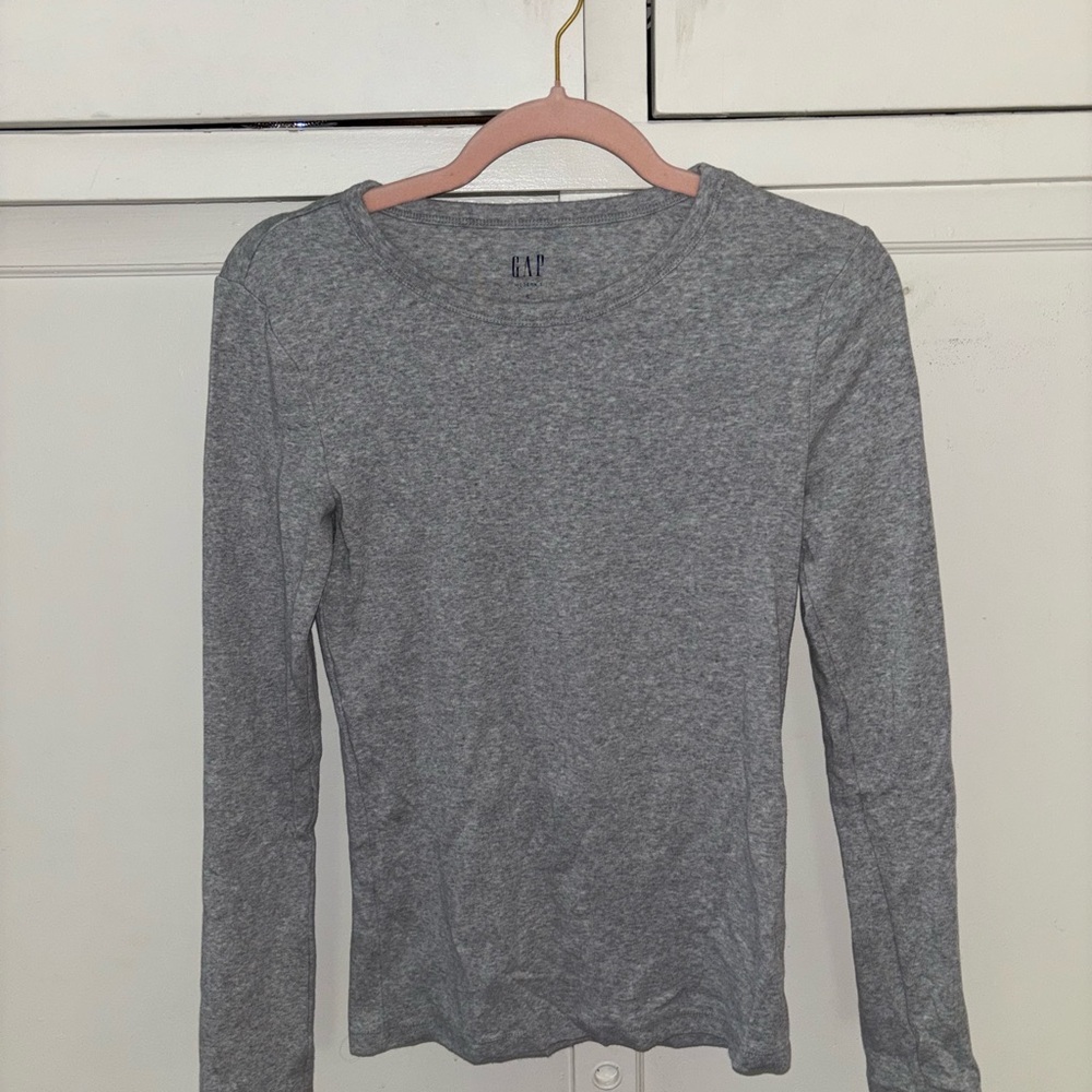 GAP Modern Long Sleeve Tee - Heather Gray